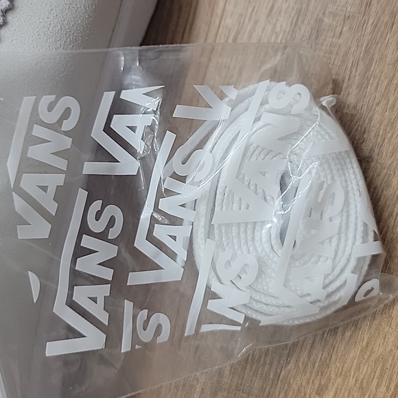 Van's Sport Low Brand new in the box authentic uper leather. - Picture 11 of 12